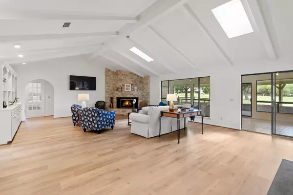 Horseshoe Bay, TX 78657,618 Hi Stirrup