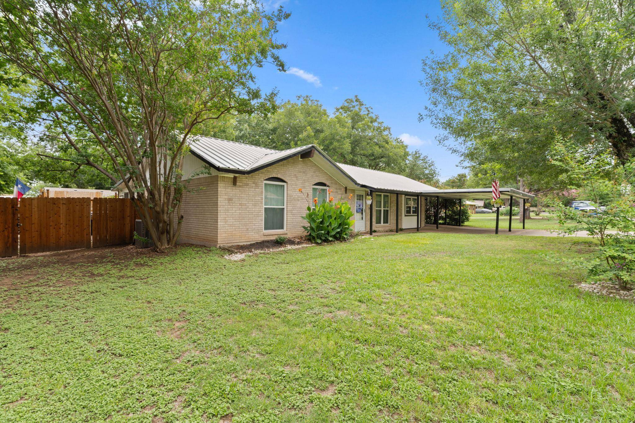 Marble Falls, TX 78654,1252 Live Oak DR