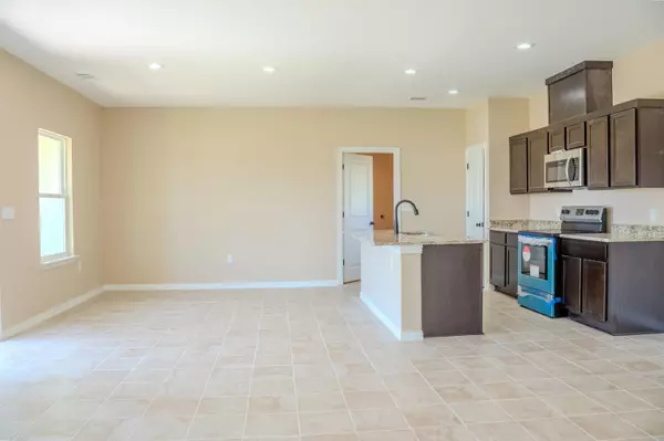 Kingsland, TX 78639,1917 Greenwood LN
