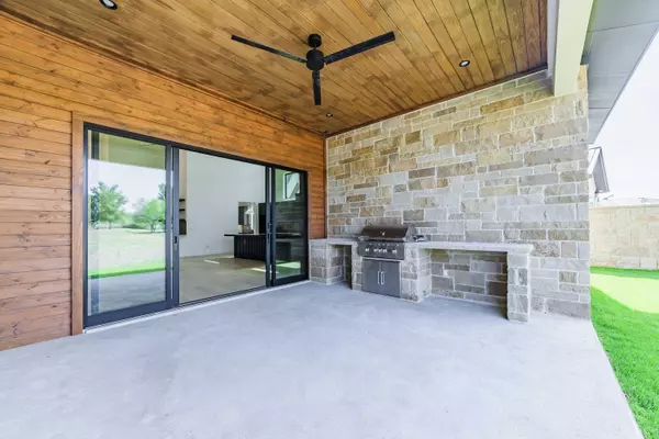 Horseshoe Bay, TX 78657,125 AZALEA LOOP