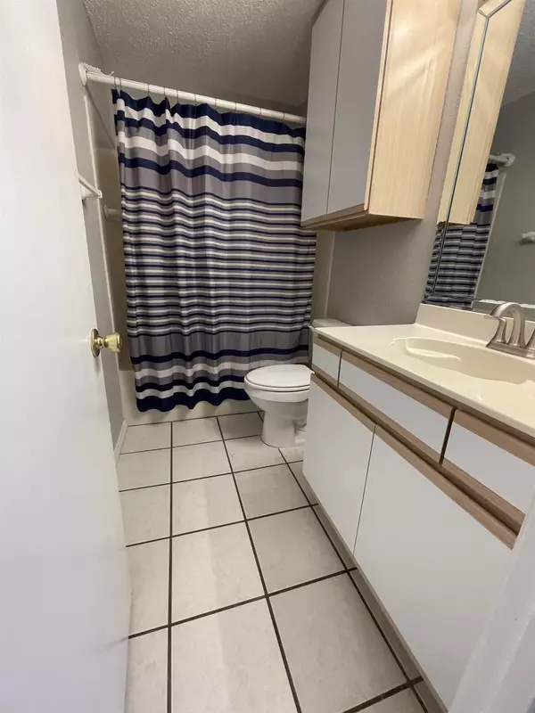 Horseshoe Bay, TX 78657,1206 Hi Stirrup #300