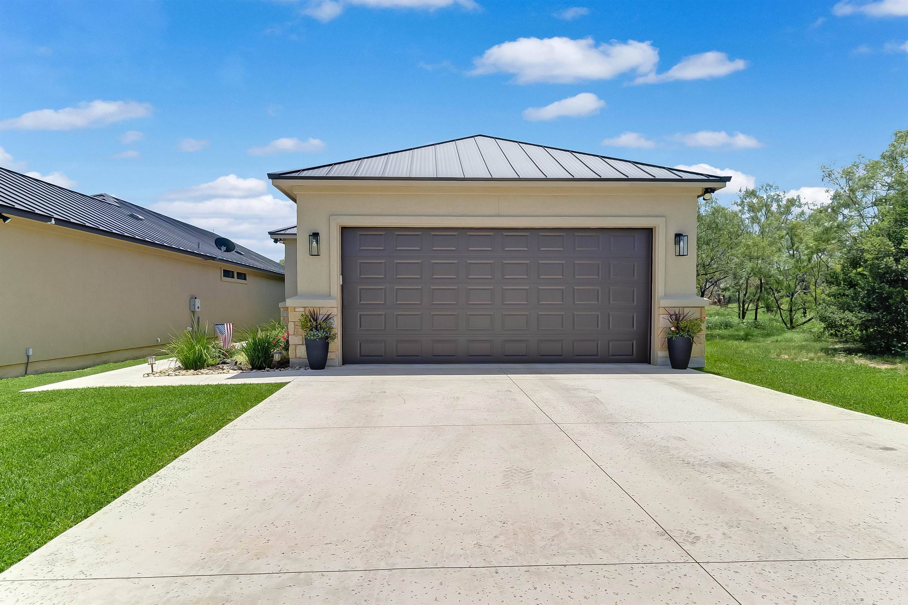 Horseshoe Bay, TX 78657,317 Parallel CIR