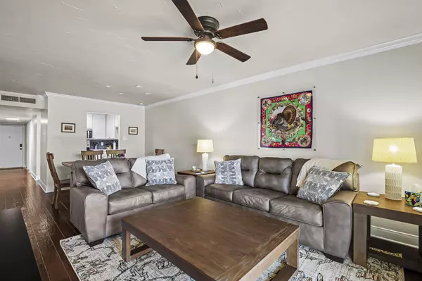 Horseshoe Bay, TX 78657,1202 Hi Stirrup #400