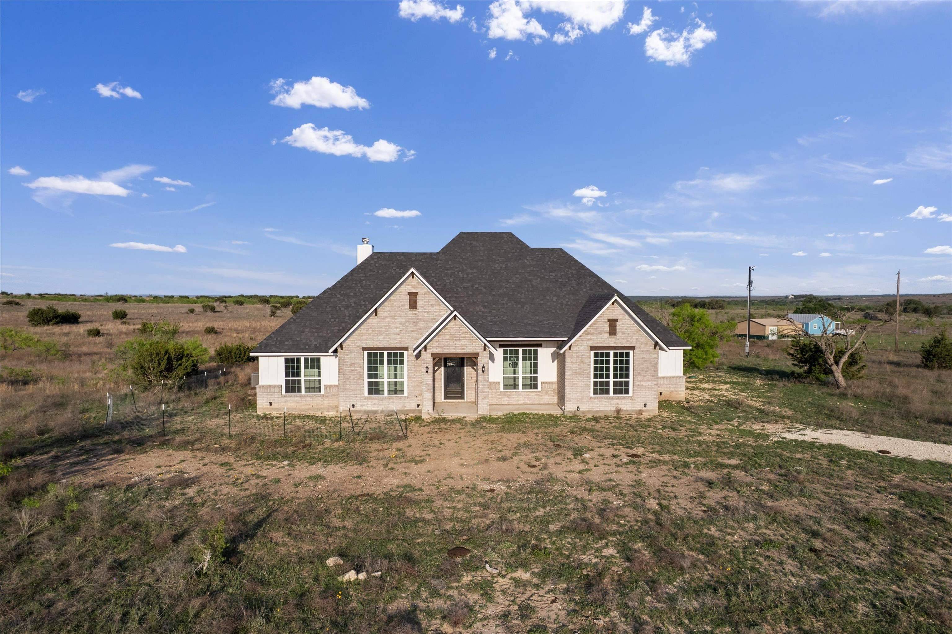 1208 E County RD, Lampasas, TX 76550