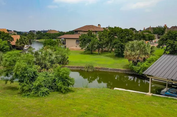 Horseshoe Bay, TX 78657,44-C Applehead Island