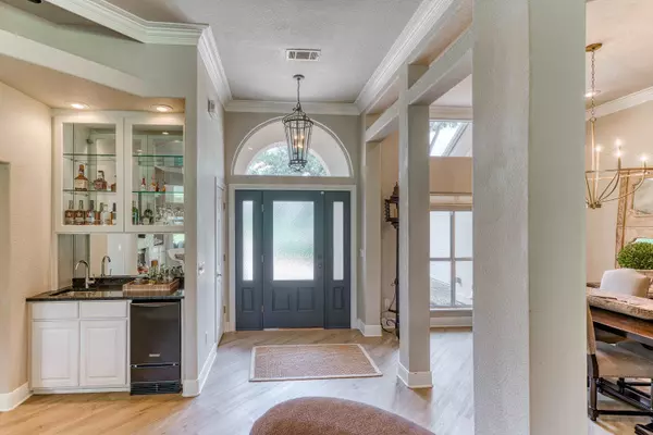 Horseshoe Bay, TX 78657,117 Longhorn