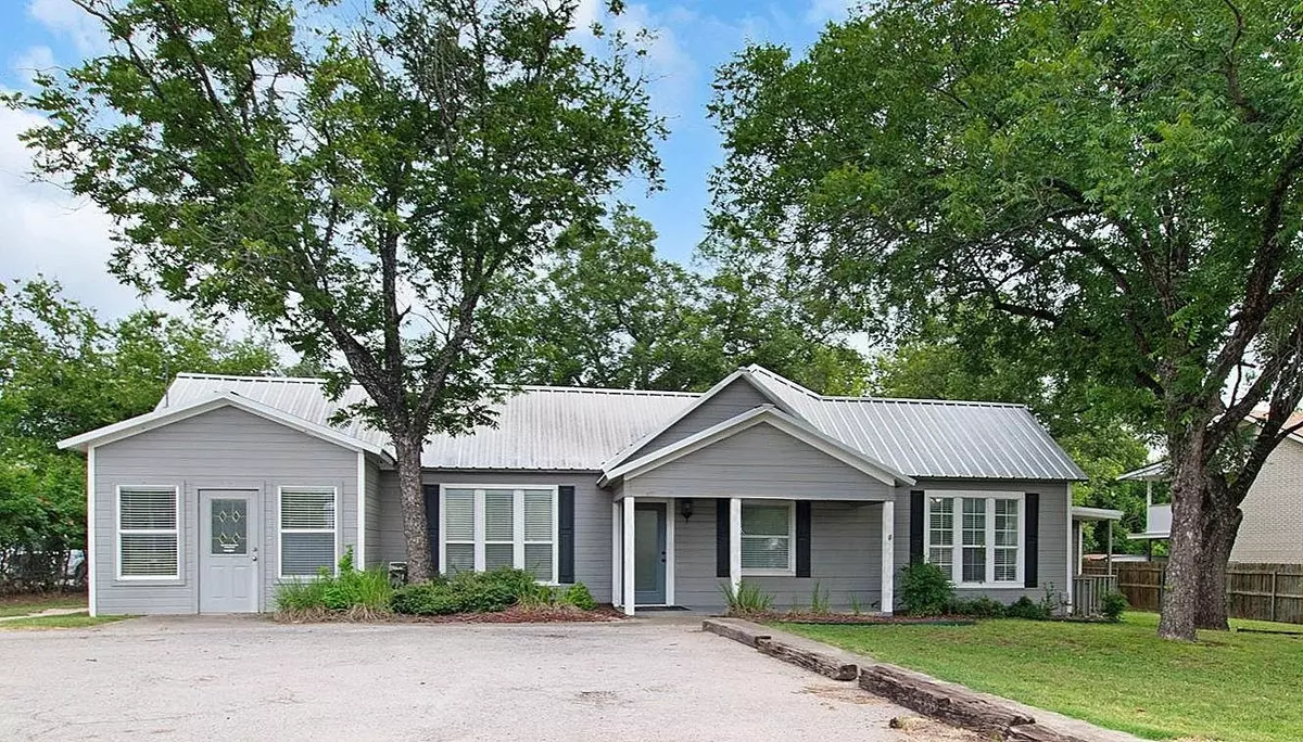 Lampasas, TX 76550,611 Central Texas Expy