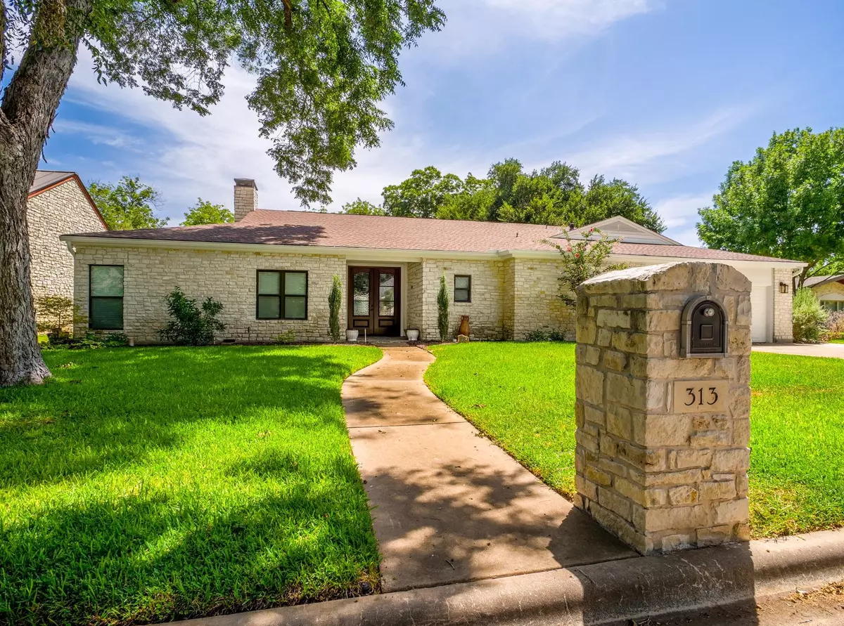 Meadowlakes, TX 78654,313 Meadowlakes DR