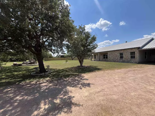 Marble Falls, TX 78654,122 CR 144A