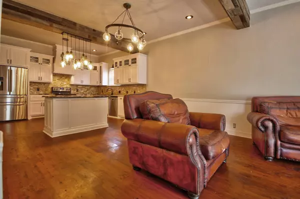 Llano, TX 78643,1209 Wright ST