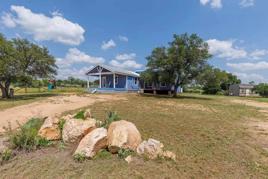 4746 W HWY 29, Llano, TX 78643