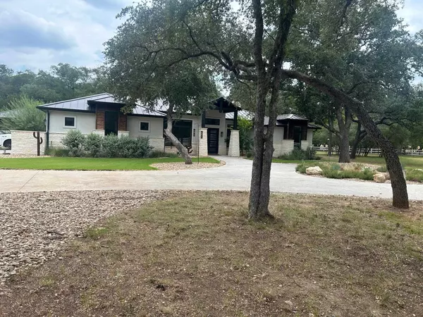 417 Haney Trace, Horseshoe Bay, TX 78657