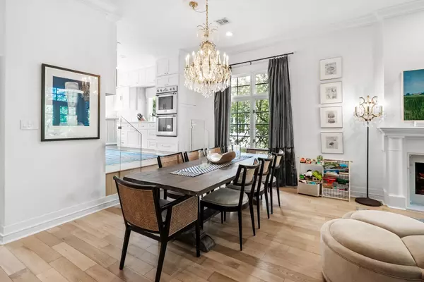 Austin, TX 78746,1937 Rue De St Tropez APT 10