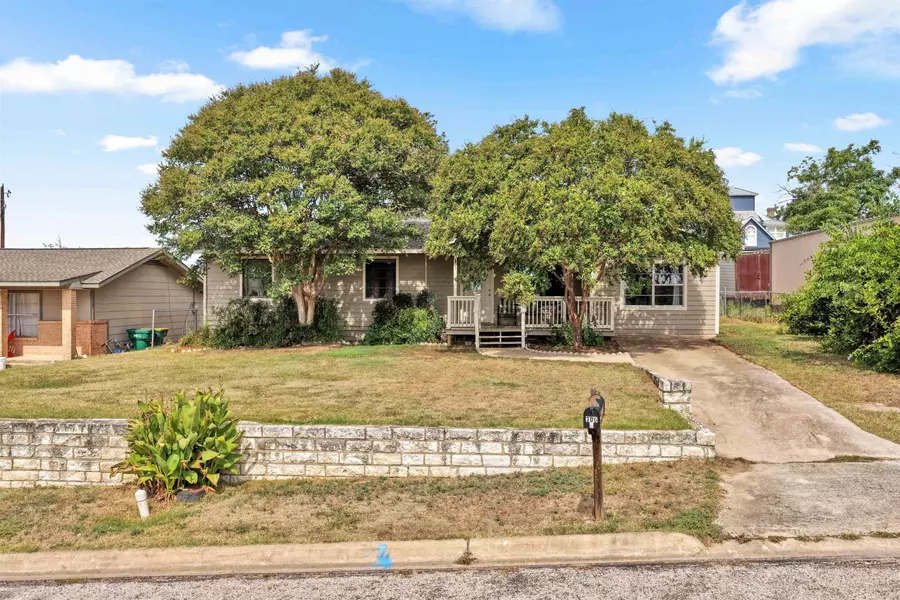 306 Avenue D, Marble Falls, TX 78654