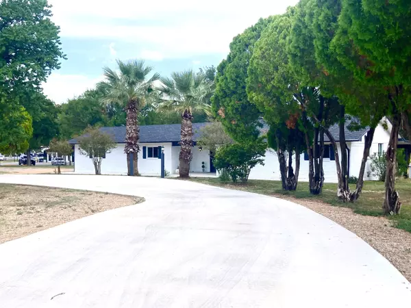 Marble Falls, TX 78654,1503 BLUEBONNET