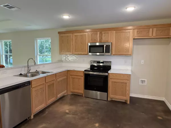 Lampasas, TX 76550,1712 E AVE J