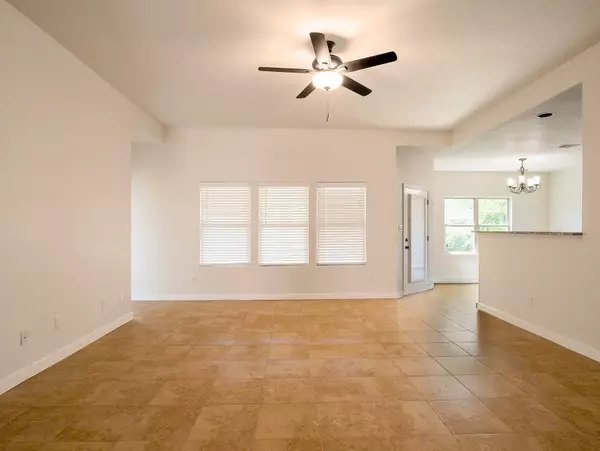 Meadowlakes, TX 78654,419 Spyglass St