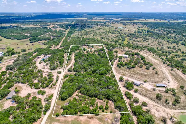 Lampasas, TX 76550,254 Private Road 4302