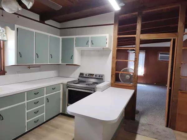 Kingsland, TX 78639,439 Elm DR