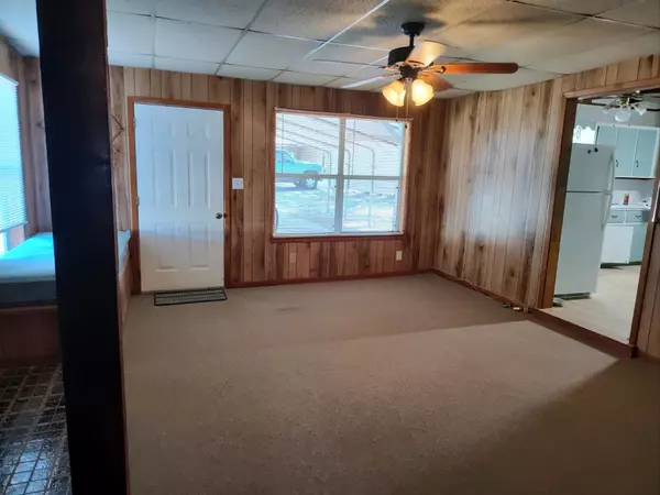 Kingsland, TX 78639,439 Elm DR