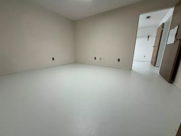 Kingsland, TX 78639,110 W Chamberlain