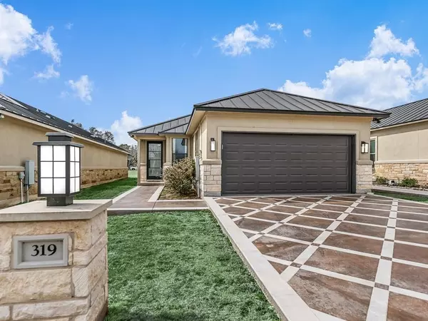 319 Parallel CIR, Horseshoe Bay, TX 78657