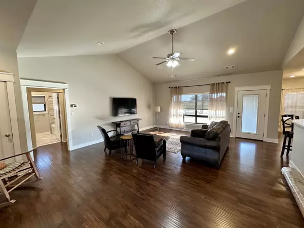Kingsland, TX 78639,405 Woodlawn DR