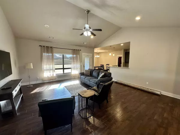 Kingsland, TX 78639,405 Woodlawn DR