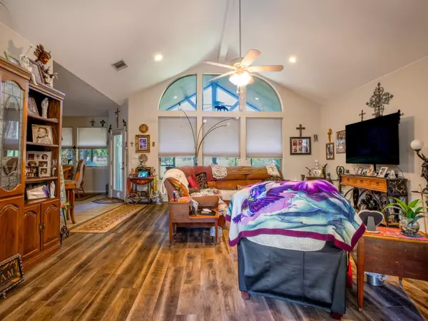 Meadowlakes, TX 78654,120 Meadowlakes Drive