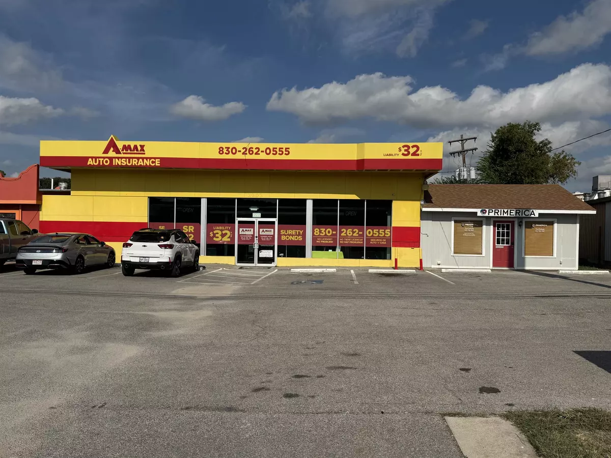 Marble Falls, TX 78654,2202-2204 N US Hwy 281