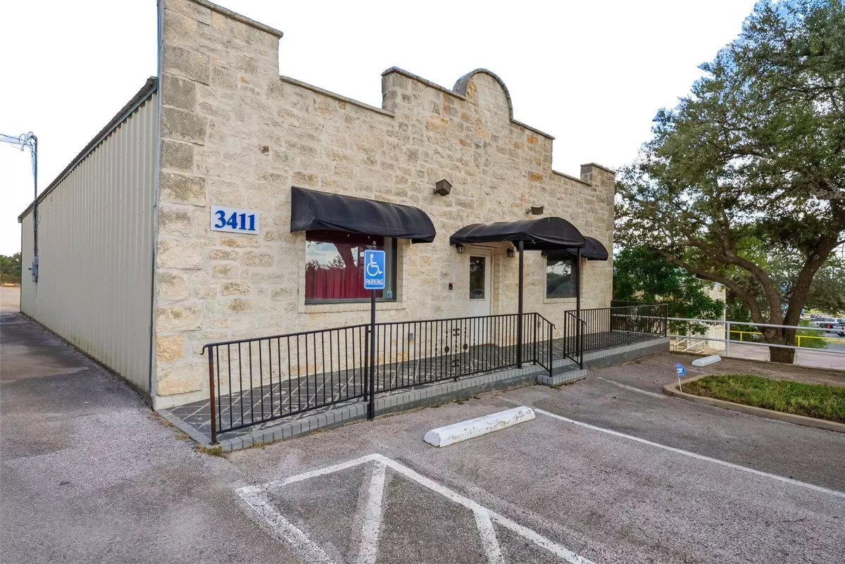 Marble Falls, TX 78654,3411 Hwy 281