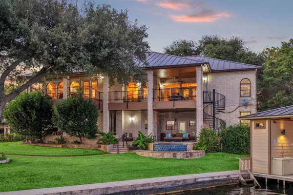 Kingsland, TX 78639,2240 Fred Woods