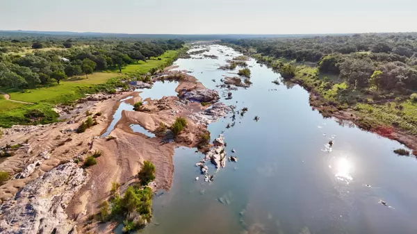 Llano, TX 78643,211 E Hwy 29