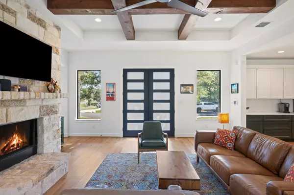 Johnson City, TX 78636,114 Winding Oak