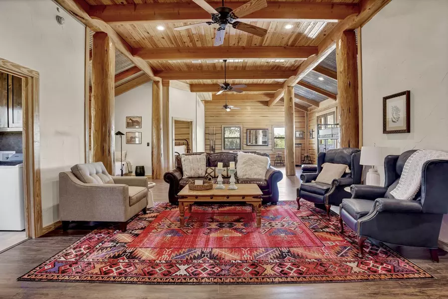 105 Stacia LN, Kingsland, TX 78639