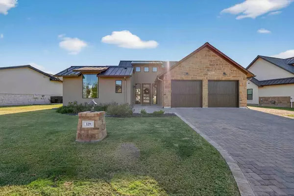 129 Azalea LOOP, Horseshoe Bay, TX 78657-0000