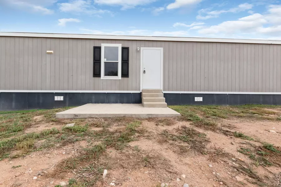 900 Odessa, Kingsland, TX 78639