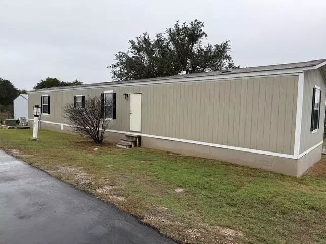 104 65th ST, Horseshoe Bay, TX 78657