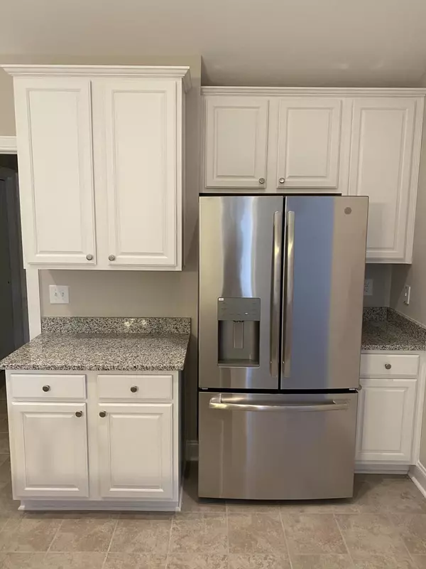 North Charleston, SC 29420,8800 Dorchester Rd #4701