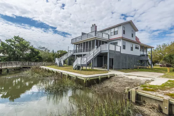 Edisto Beach, SC 29438,3603 Yacht Club Rd #A