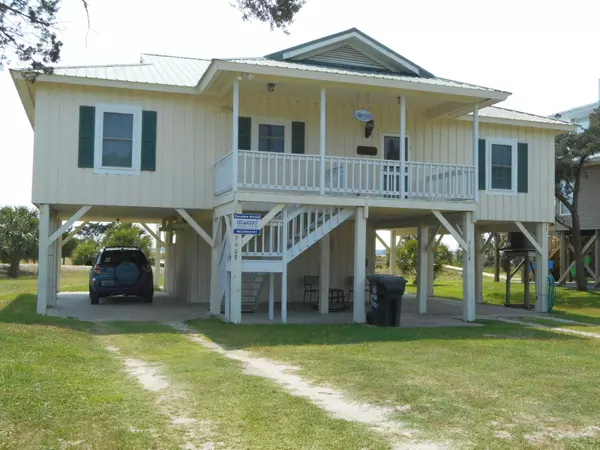 3608 Yacht Club Rd, Edisto Beach, SC 29438