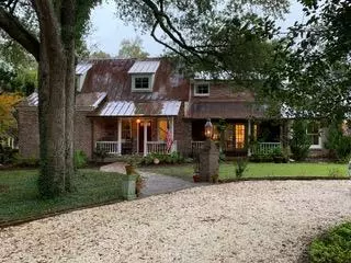 Summerville, SC 29483,100 W Walker Dr