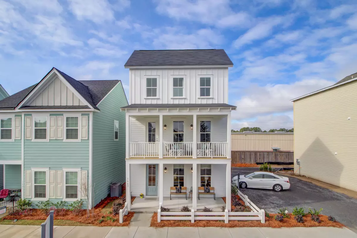 North Charleston, SC 29405,1663 Indy Dr