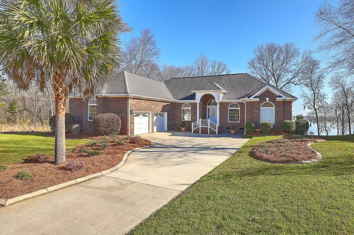 Elloree, SC 29047,9 Hazzard Ct