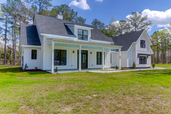 Mcclellanville, SC 29458,5551 Huckleberry Ln