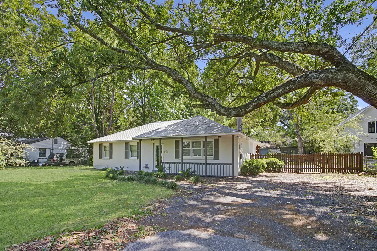 Mount Pleasant, SC 29464,1423 Mataoka St