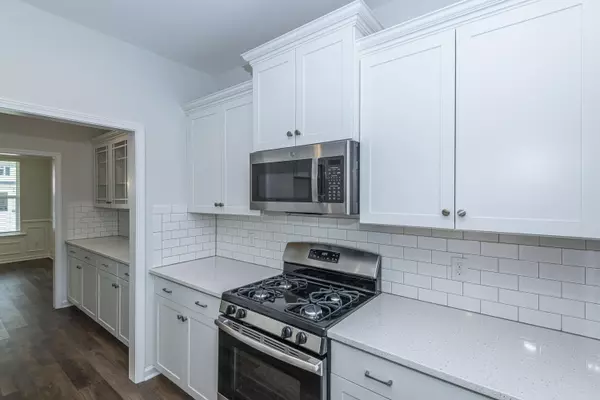 Summerville, SC 29486,294 Saxony Loop