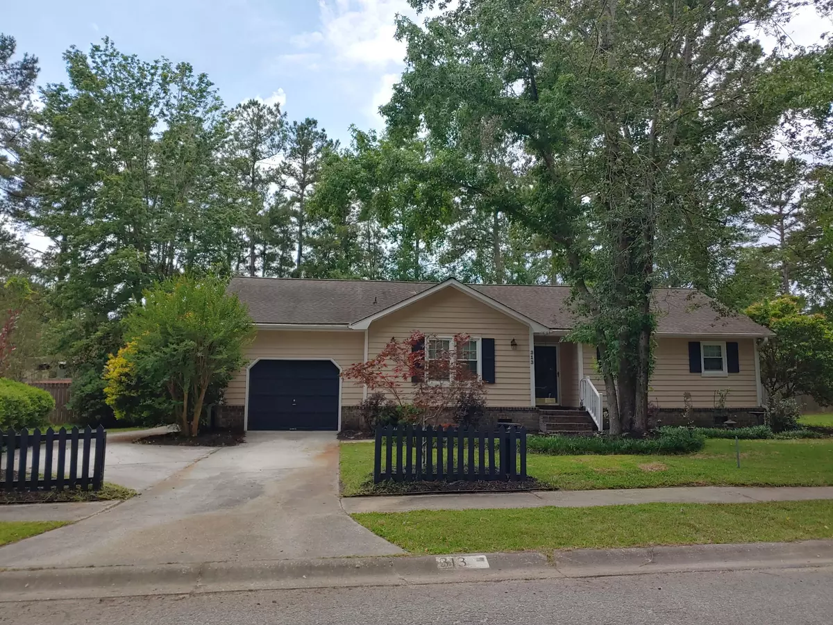 Summerville, SC 29485,313 Chessington Cir