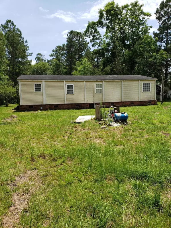 Saint Stephen, SC 29479,516 Mermaid Way