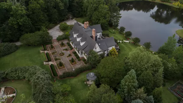 Greenwood, SC 29649,109 Friendfield Ln